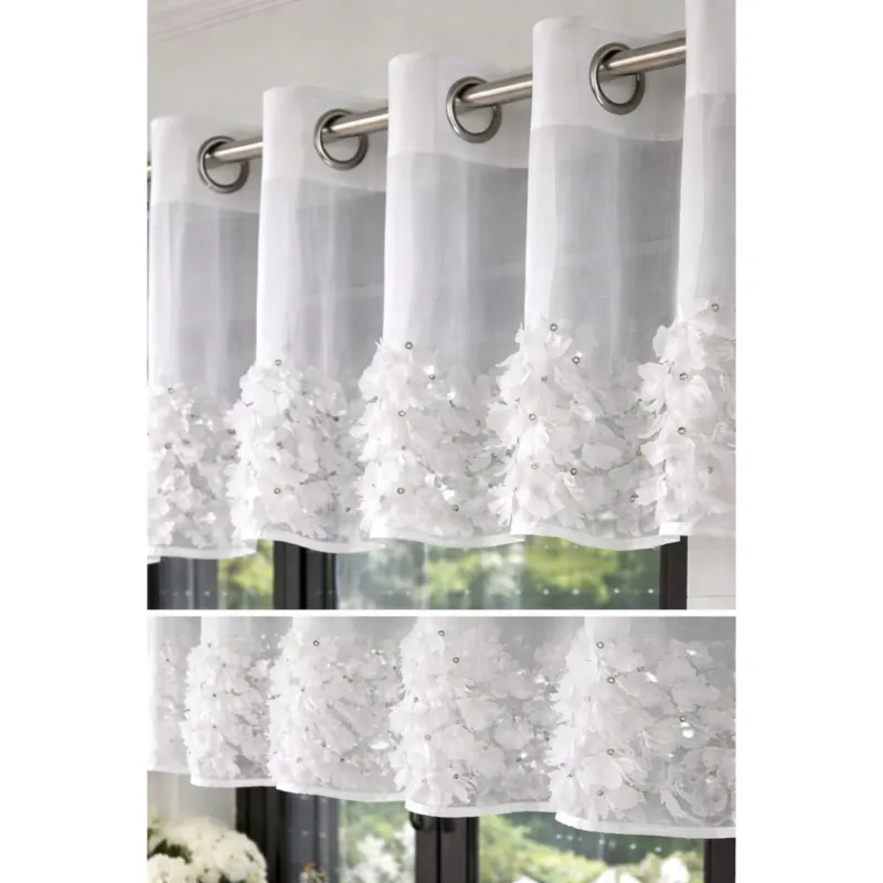 Firana PŁATKI CRYSTAL 3D SZYFON biała z CYRKONIAMI 400X90 cm PRZELOTKA - 0.1x250 cm Cena promocyjna