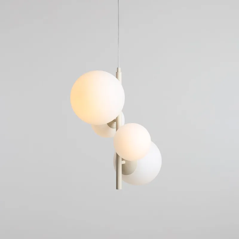 Nowoczesna lampa wisząca z kulistymi kloszami Finn Nowość