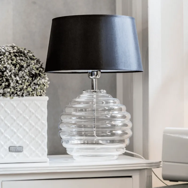 Nowy Lampa stołowa Antibes ze szklaną podstawą