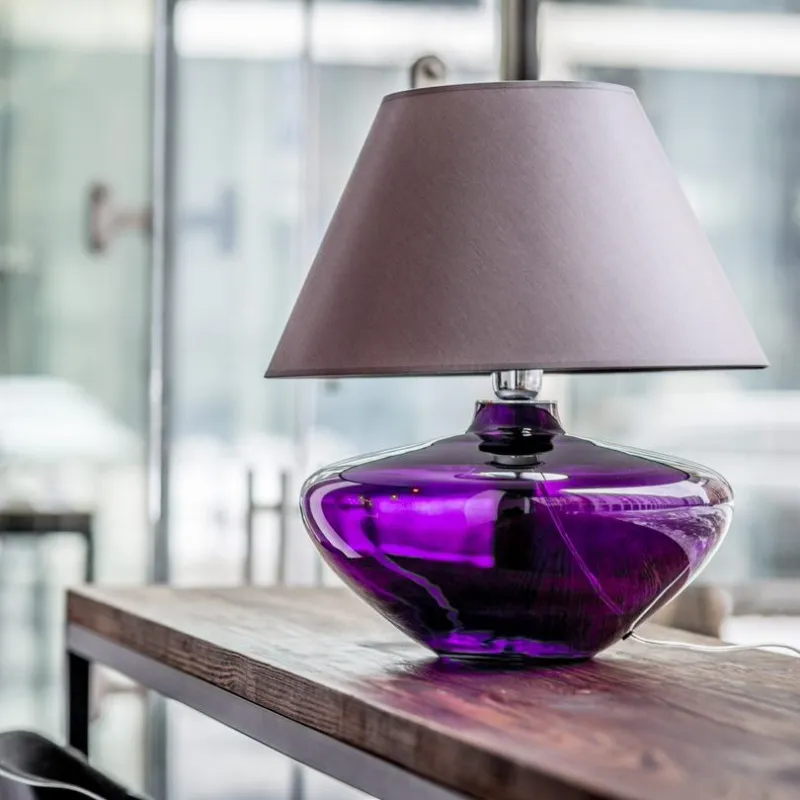 Lampa stołowa Madrid Violet na fioletowej podstawie Promocja