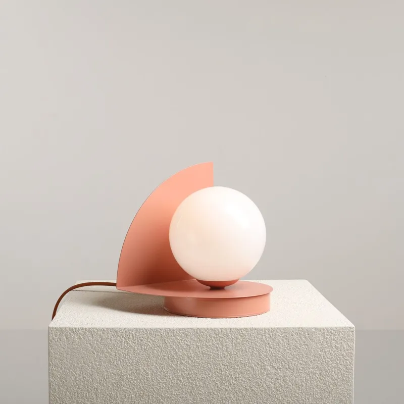 Szybka wysyłka Koralowa lampa stołowa Loop