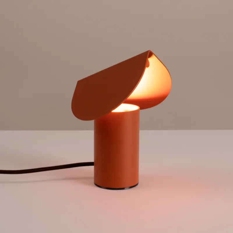 Szybka dostawa Lampa stołowa LED Biscuit czerwona ochra – designerskie oświetlenie w ciepłym odcieniu