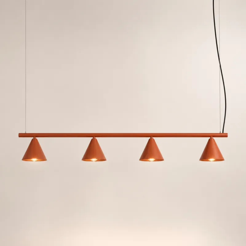 4-punktowa lampa wisząca ze stożkowymi kloszami Doka 4 Dostępne od ręki