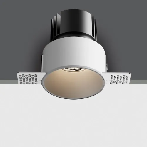 Szybka wysyłka Biała ściemniana wodoszczelna okrągła lampa podtynkowa do szpachlowania One Light 10107BT/W/V Kryniu LED 6,5W 3000-3500-4000K CRI90 IP54 36stopni Fi7,5cm