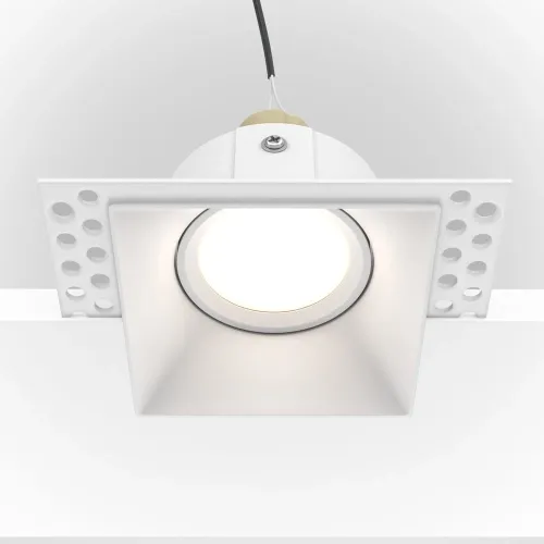 Lampa sufitowa Podtynkowa Spot Maytoni DL042-01-SQ-W Dot GU10 4,2x9x11,2cm biały bez regulacji bez ramki Sprawdź teraz