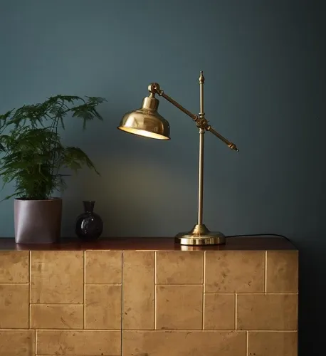 Rabat Lampa nocna złota metalowa w stylu industrialnym regulowana wysokość klosz obracany góra-dół MarkSlojd 108116 Grimstad 56cm